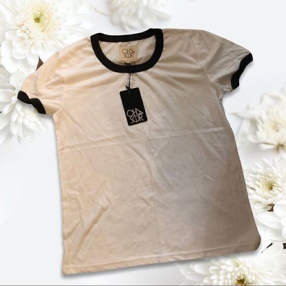 Medium White and Black Classic Chaser Tee - Picture 5 of 8